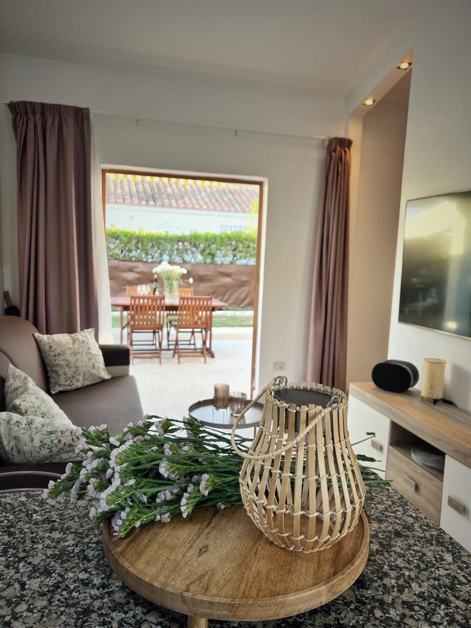 Buzzstays: 1-Bed Bungalow, Garden, Near Yumbo & Beach Maspalomas  Exterior foto